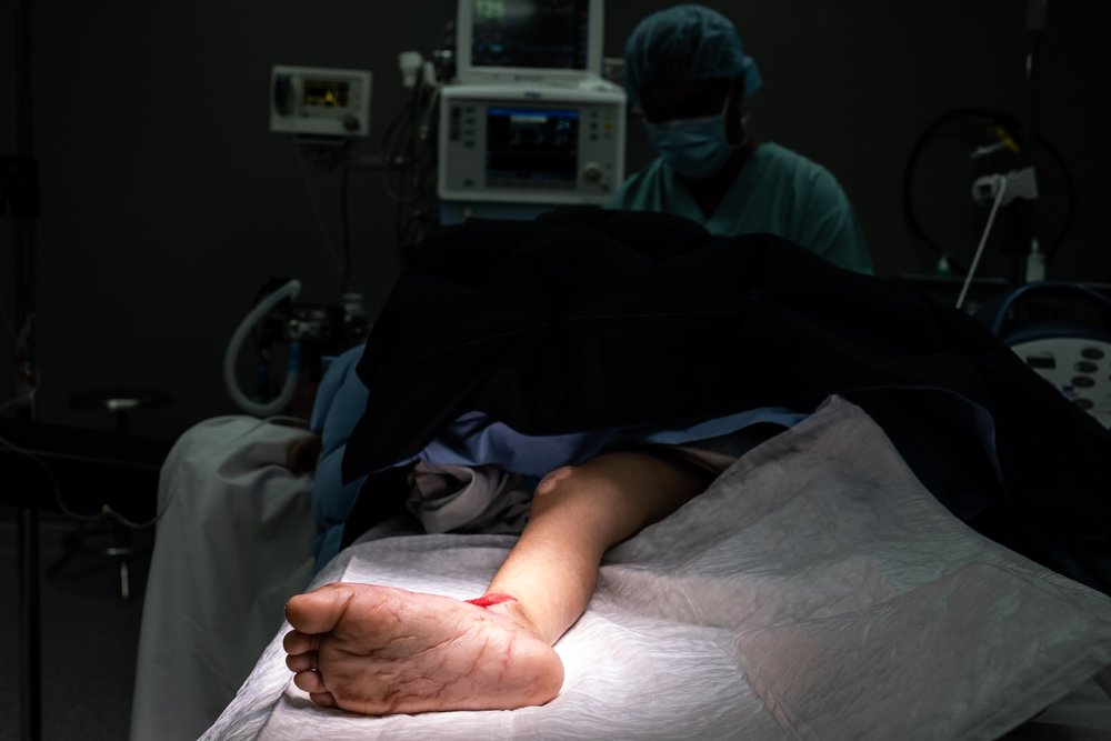 Injuries like the one Hala sustained to her foot are complex and require treatment that Gaza’s under-resourced and overloaded healthcare system often has no capacity to offer. 