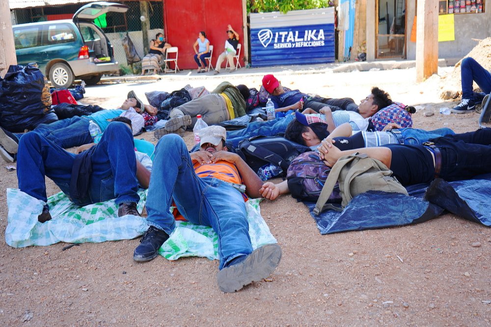 Migrants who arrive in the City of Coatzacoalcos sleep outside the Casa del Migrante Diocesis of Coatzacoalcos because it is denying them shelter for the night.