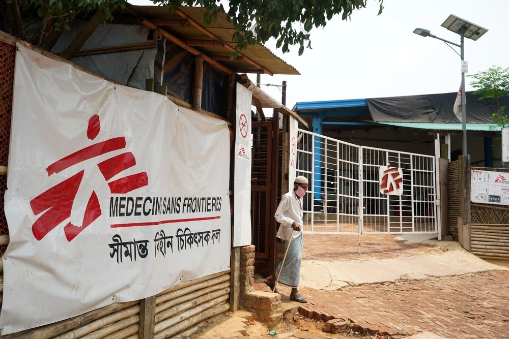 The Hospital on the Hill opened in April 2018 after a large number of Rohingya refugees arrived from Myanmar. This facility is one of the very few providing secondary healthcare in Cox’s refugee camps.