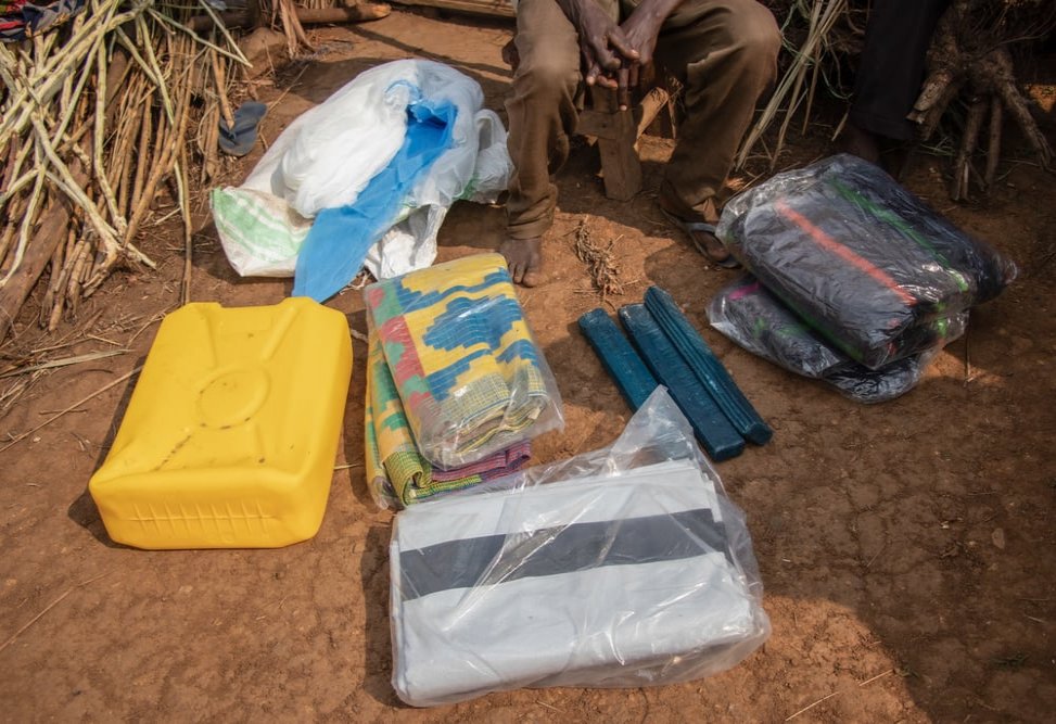 MSF teams identified the most urgent needs of the population and put together the kit for distribution. (January, 2020).