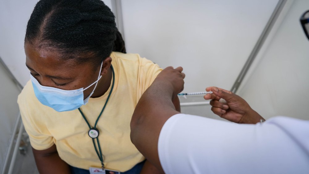 Members of the Khayelitsha Health Forum were employed by MSF to work as health promoters in community settings and local clinics. (January, 2022).