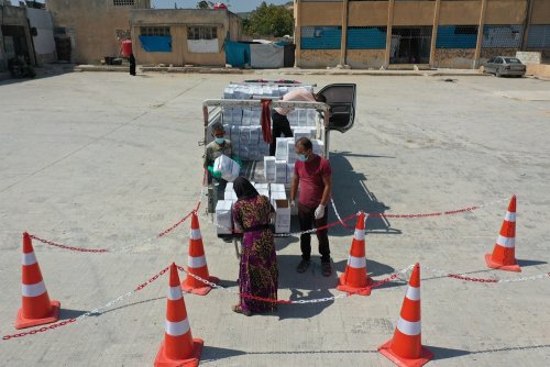 MSF has been engaged since April 2020 in distributing hygiene kits to displaced people living in camps in northwest Syria. 