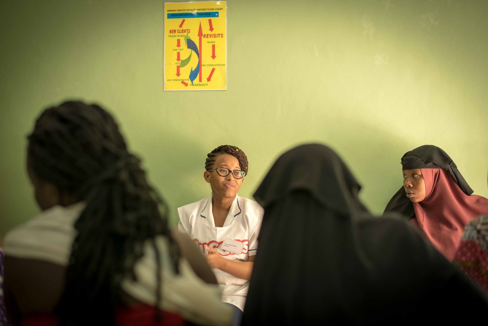 Naomi, MSF health worker, organises a group session to encourage information sharing between pregnant women and promote the use of available services. 2019. 