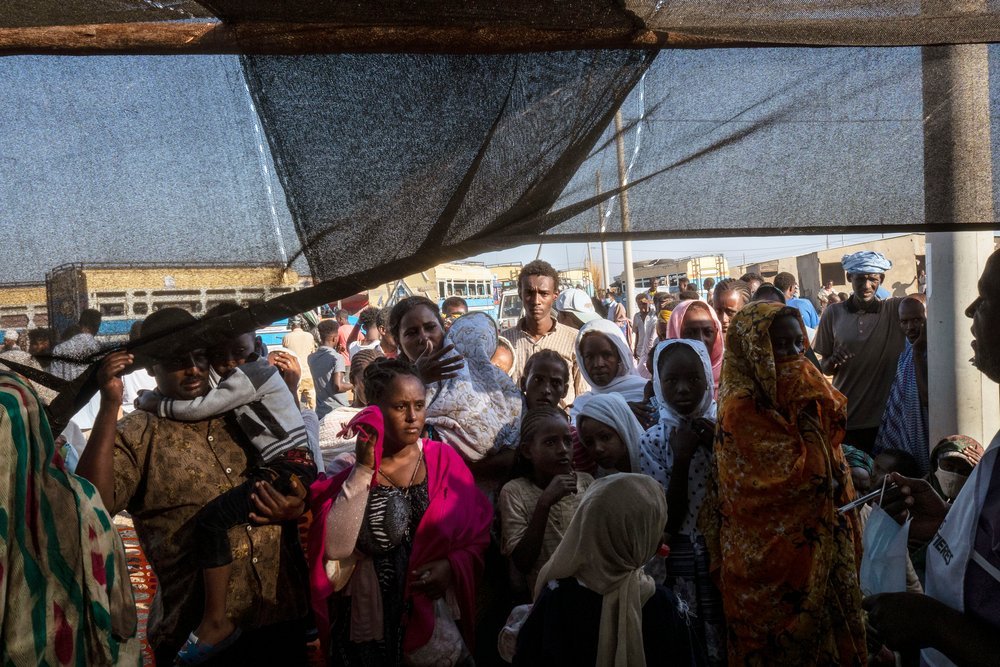 Big influx of new arrivals at the clinic set up by MSF, which is the only medical facility in the camp. (December, 2020).