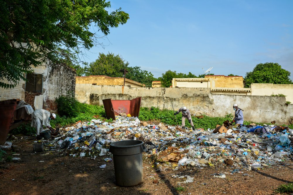 The medical waste area at Al-Geneina Teaching Hospital. MSF has started to provide water and sanitation support to the hospital, where it also refers patients in need of hospitalization. 