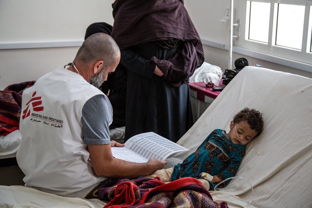 Yemen, Saada governorate, Haydan hospital, 20 April 2019 - Dr Scaini is checking on Salwa, who can&#039;t breath properly. MSF has been working in Haydan since 2015. 
