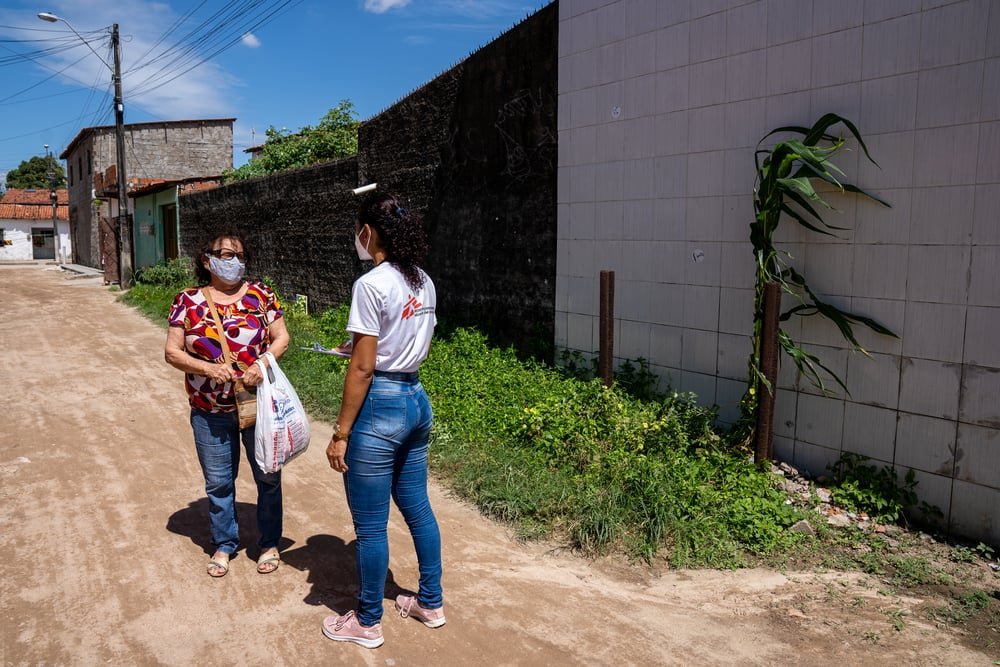 During MSF mobile clinic activities in the Grande Bom Jardim territory and the José Walter neighborhood in Fortaleza, MSF carried out health promotion activities and offered mental health support.