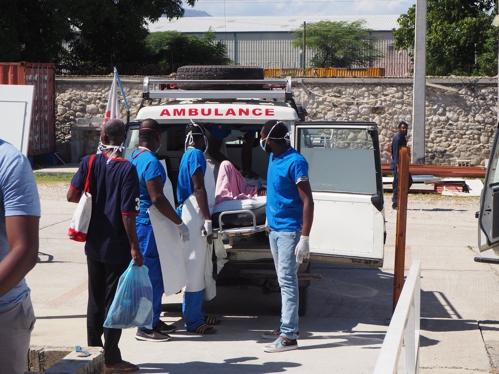 Violent clashes between gang members took place on February 23 around a MSF burn care hospital in the neighborhood of Drouillard, Port-au-Prince, Haiti, forcing the staff to transfer 21 hospital patients to MSF&#039;s trauma hospital in Tabarre.