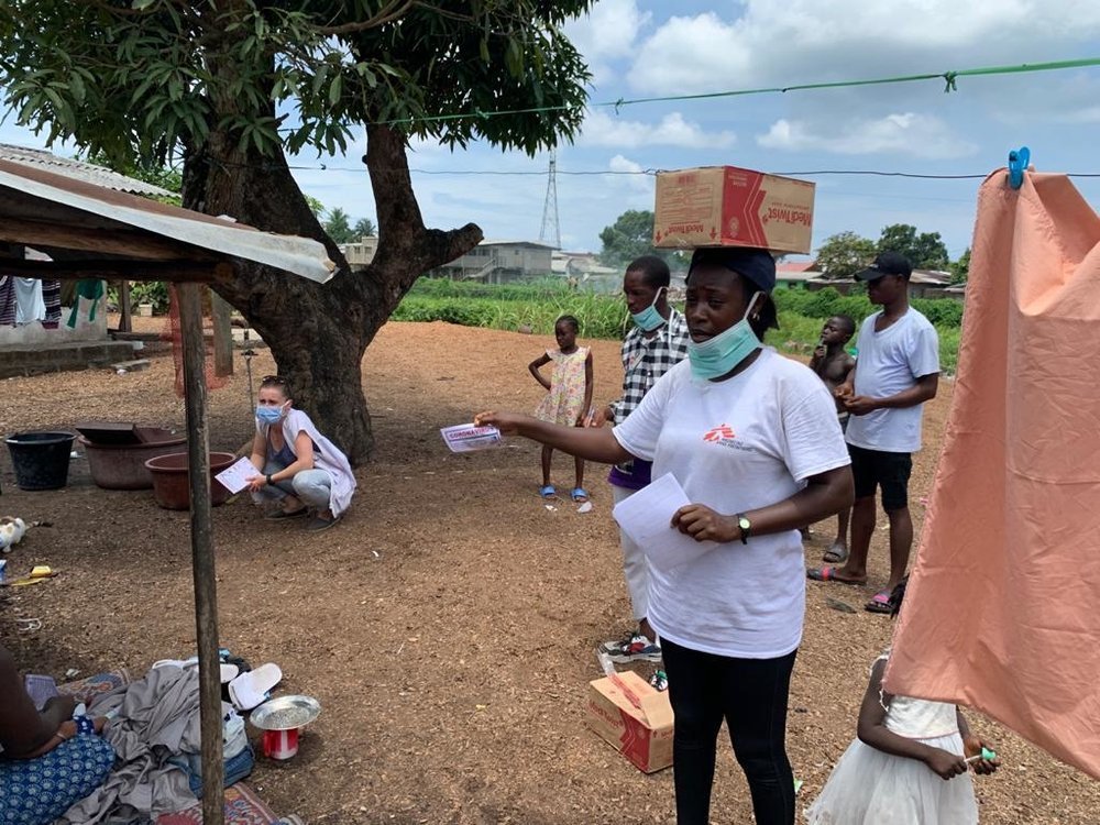 MSF staff and volunteers carry out a COVID-19 hygiene awareness campaign and distribute soap to households in Logan Town, near the capital city, Monrovia, Liberia. April 2020.