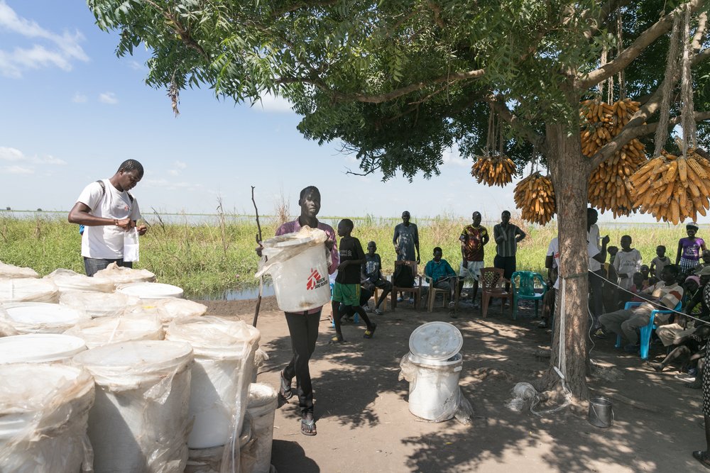 Non-food items distribution in Wechkoari