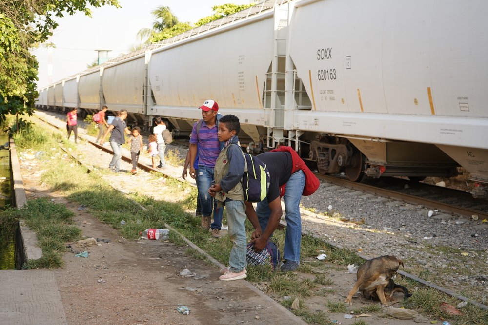 In recent months, the number of entire families with children and unaccompanied minors arriving at the southern border of Mexico has increased.