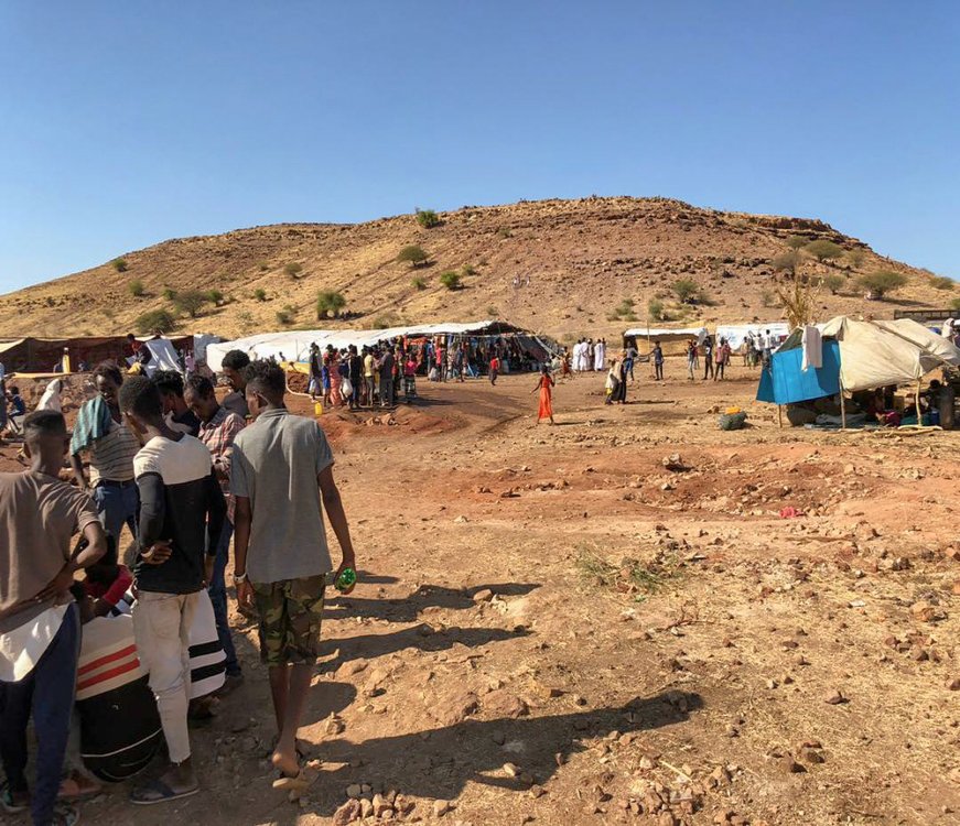 People are entering Sudan at three points: the main one is Hamdayet in Kassala state, which accounts for 68% of arrivals. Nearly 30% are entering Gedaref state, while 2% are entering Sudan further south, in the Blue Nile state.