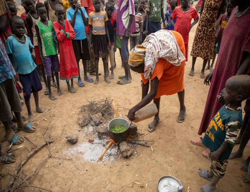 The family will wait until the next MSF food distribution before having more to eat; but even then it will not be enough. Her husband is out collecting firewood. (April, 2022).