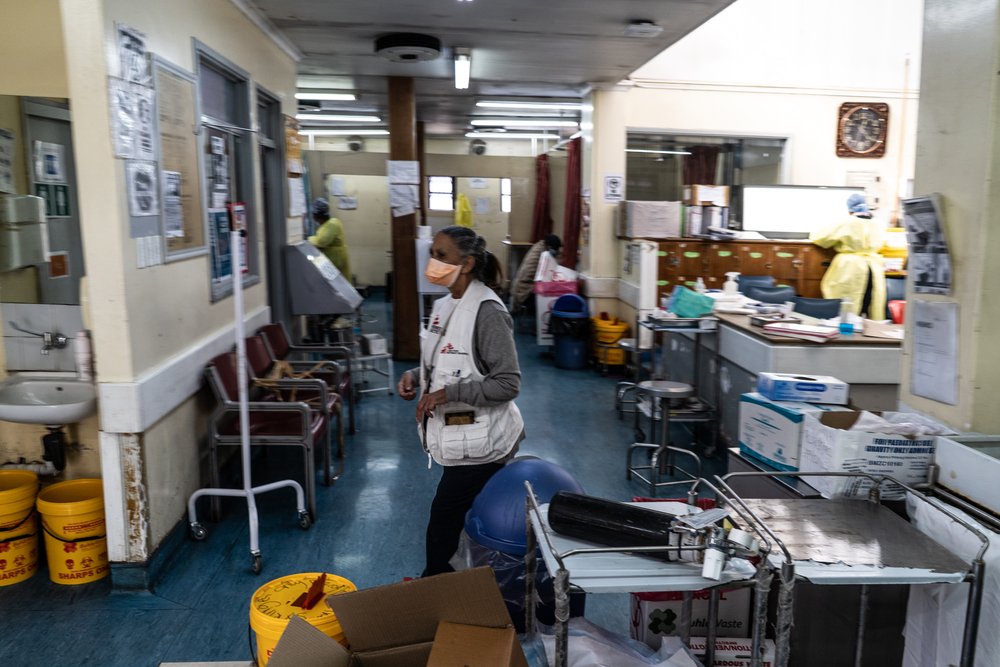MSF teams supporting the Alexandra community healthcare centre following social unrest in two provinces of South Africa which has resulted in access for patients and medical staff being blocked.