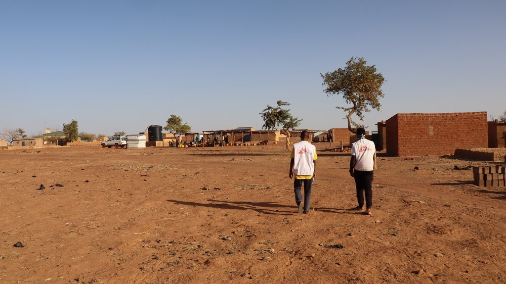MSF teams visiting a newly rehabilitated borehole in the town of Titao in Burkina Faso’s North region. The lack of clean water can cause different parasitic infections and other water-borne diseases such as cholera and diarrhoea.