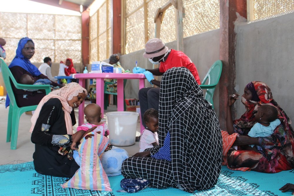 Mothers are waiting in Massakory health center, Hadjer Lamis province, Chad. (December, 2021).