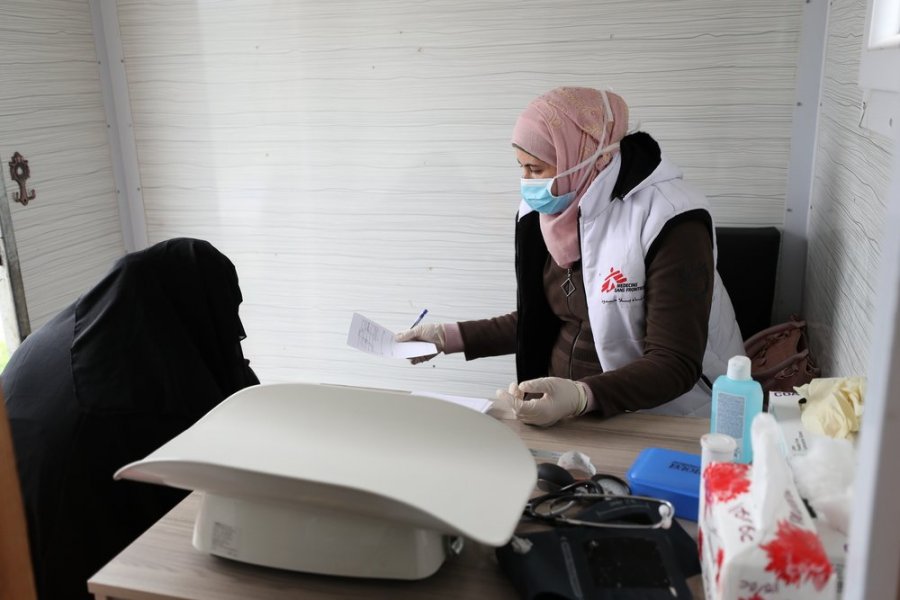April 2020: As the first death from COVID-19 is reported in northeast Syria, MSF is increasingly concerned that the region is woefully ill-prepared to deal with a pandemic. MSF works with local health authorities to prepare for an increase in patients.