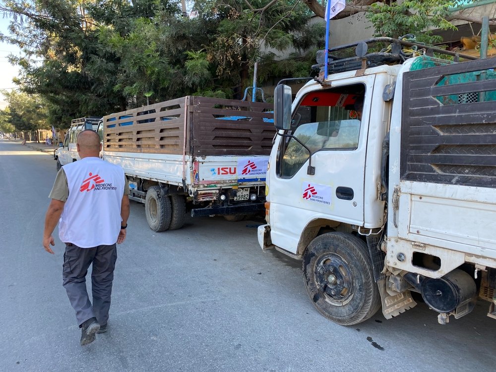 An MSF worker supervises trucks being loaded with supplies in Mekele to be sent to other parts of the Tigray region in northern Ethiopia.