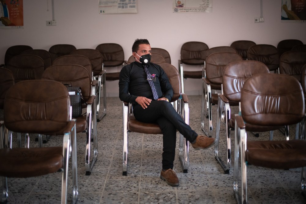 Haydar, 30, English teacher, is infected with multidrug-resistant tuberculosis since 2019. He&#039;s eligible to the short version of the new oral treatment since November 2020, lasting only 9 months with 14 to 18 pills per day.