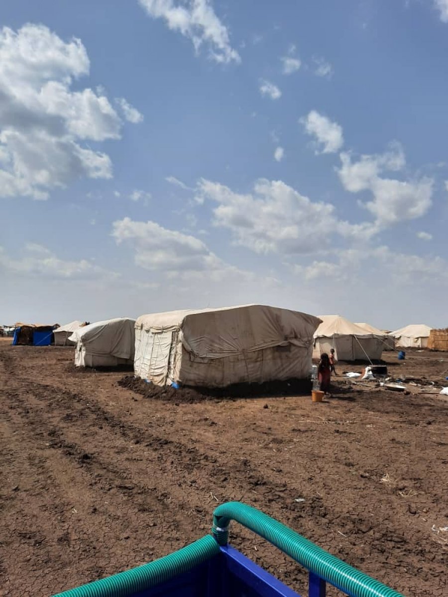 Some of the reinforced tents in Al Tanideba camp. The only tents that survived the extreme winds. Some refugees had managed to reinforce their tents in advance, but most lacked the material and funds to do so.