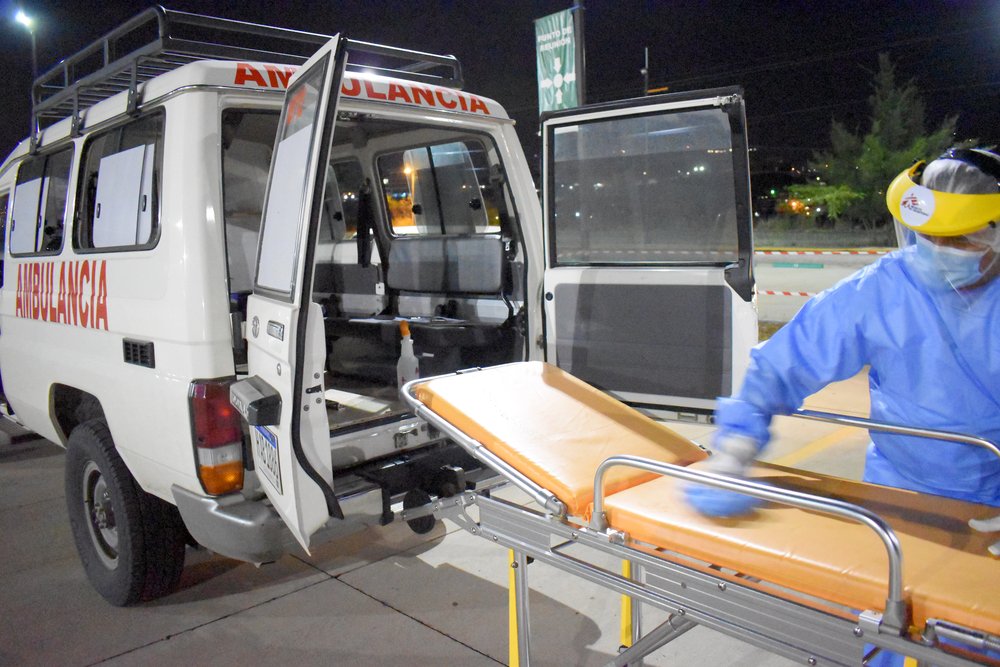 MSF driver Olman Martínez disinfects equipment from one of three MSF ambulances which transport patients from triage centres to hospitals in the Honduran capital Tegucigalpa.