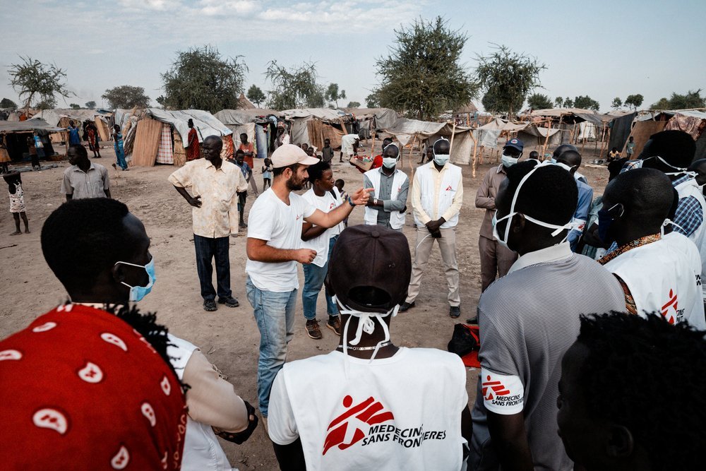 MSF Medical Team Leader briefs team before heading out to conduct a malnutrition assessment. (November, 2021).