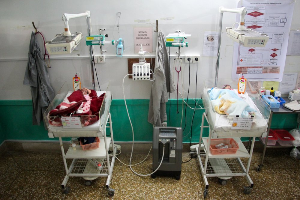 The newborn unit inside the MSF Woman&#039;s hospital in Peshawar, Pakistan